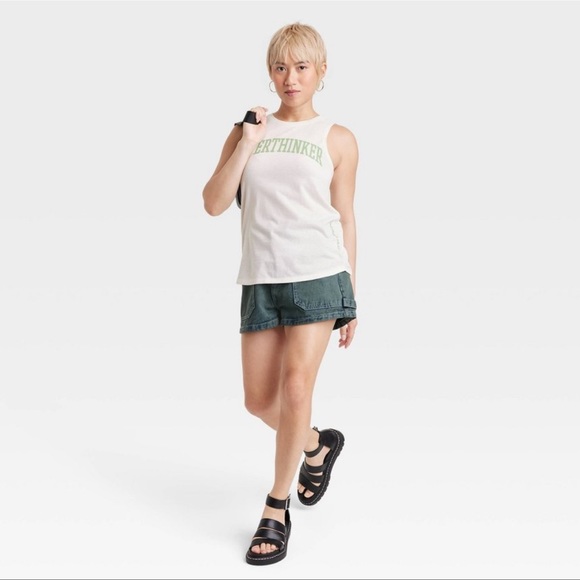 NWT Woman’s Over-thinker Graphic Tank - Picture 6 of 6